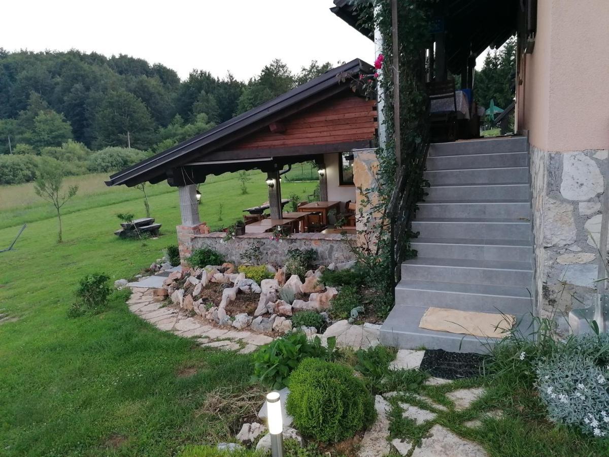 House Izvor Hotel Jezerce Eksteriør billede
