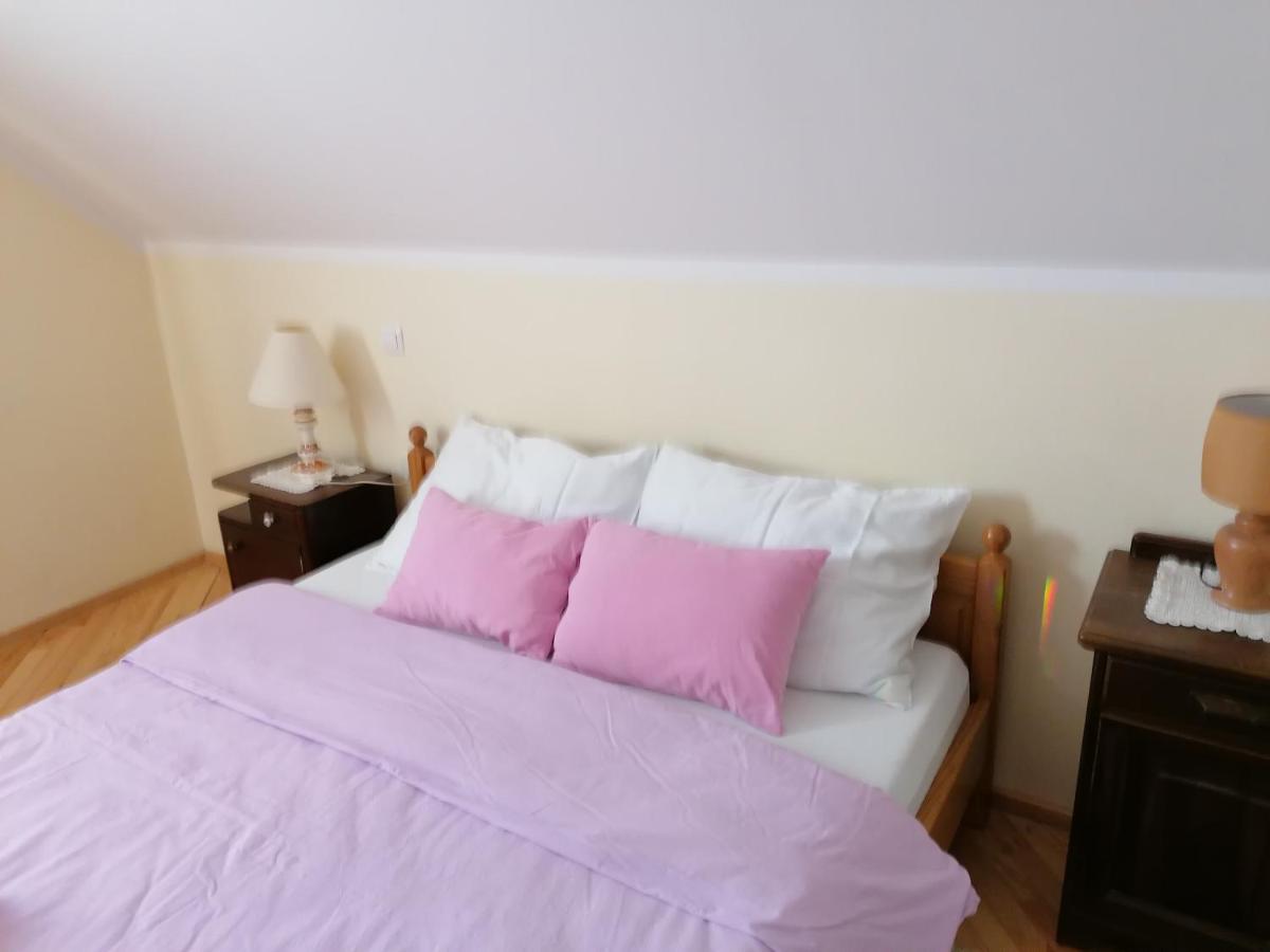 House Izvor Hotel Jezerce Eksteriør billede
