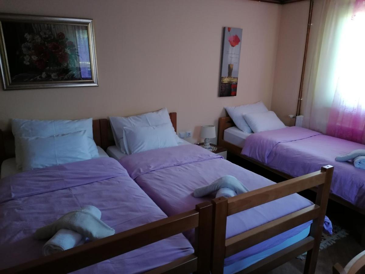 House Izvor Hotel Jezerce Eksteriør billede
